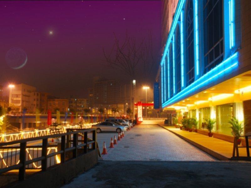 Vienna Hotel Guangzhou Shaheding Metro Station Extérieur photo